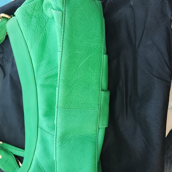 B Makowsky Genuine Leather Shoulder Bag - Picture 10 of 14